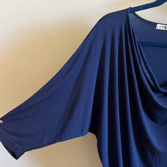Michael Stars Cowl Top Short Sleeves Navy Blue One Size - Picture 3 of 7